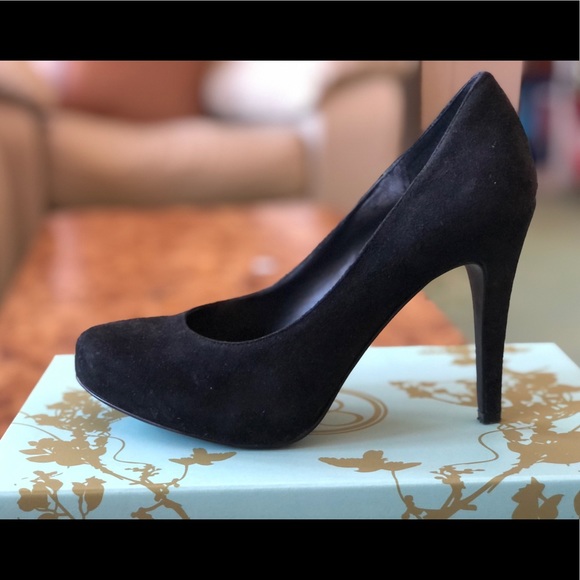 Jessica Simpson “Mary” suede heels - Picture 4 of 8